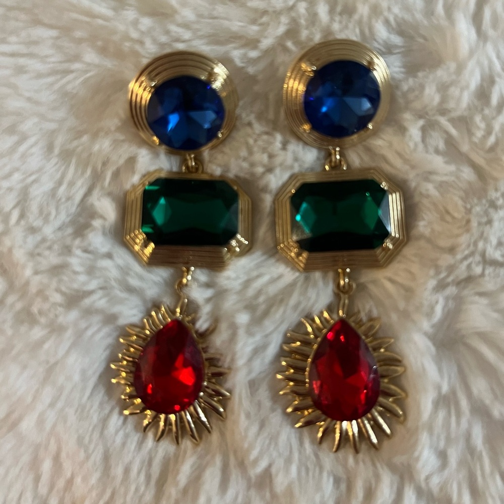 dangle earrings